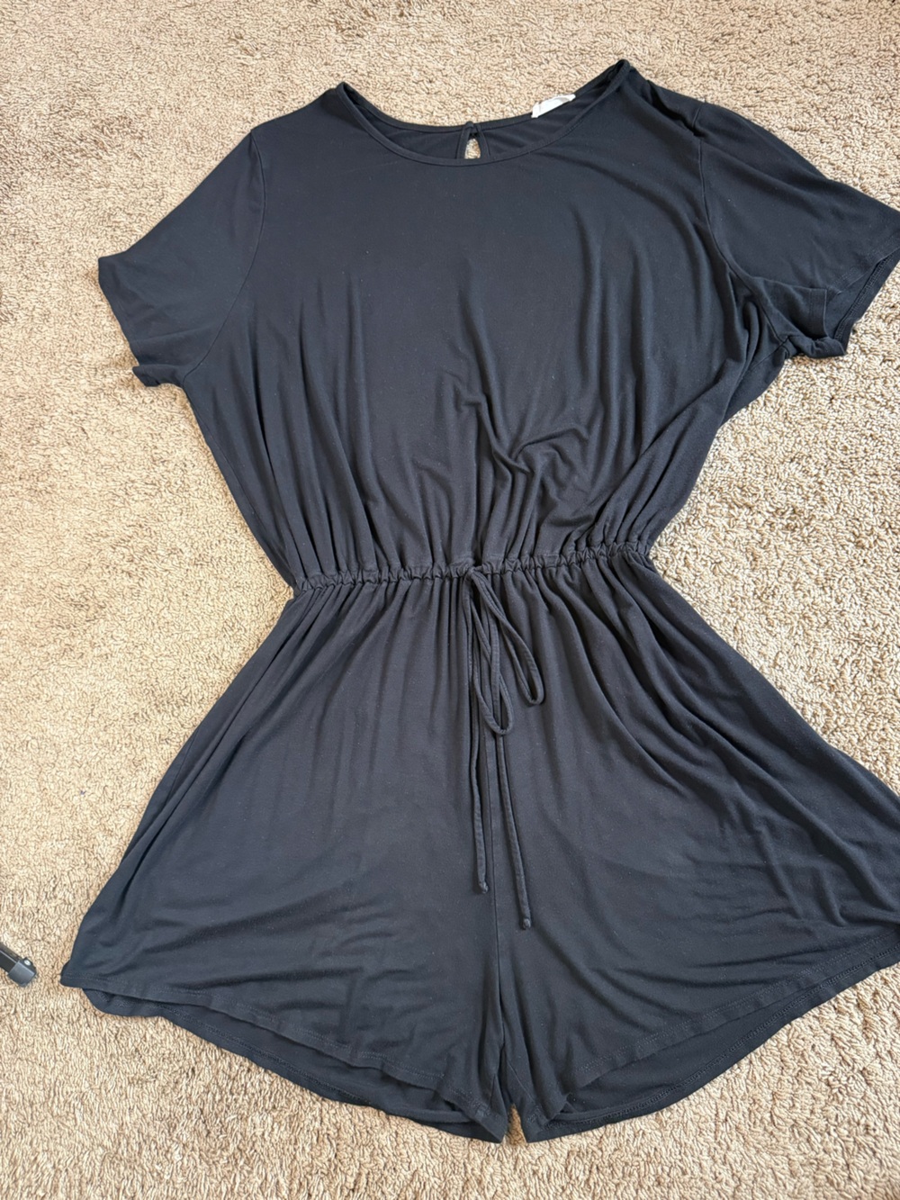 Chic Soul Black Ruched Drawstring Tunic